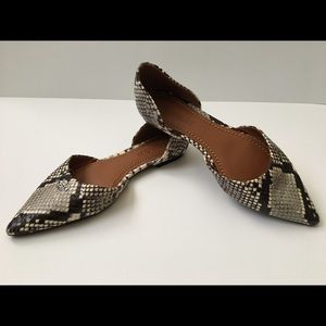 Coach pointy toe flats sz6